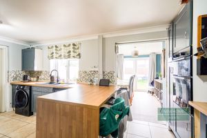 Photo 17- click for photo gallery